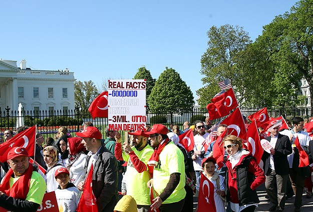 aa Turks White House